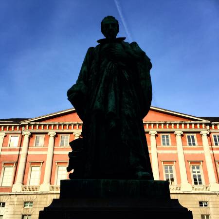 Notre zone d'activité pour ce service Quel est le meilleur avocat à Vienne en Isère 38 pour la défense des victimes de violences conjugales ?